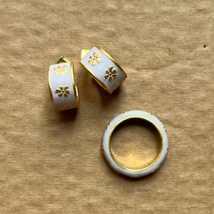 Retro daisy enamel jewelry set